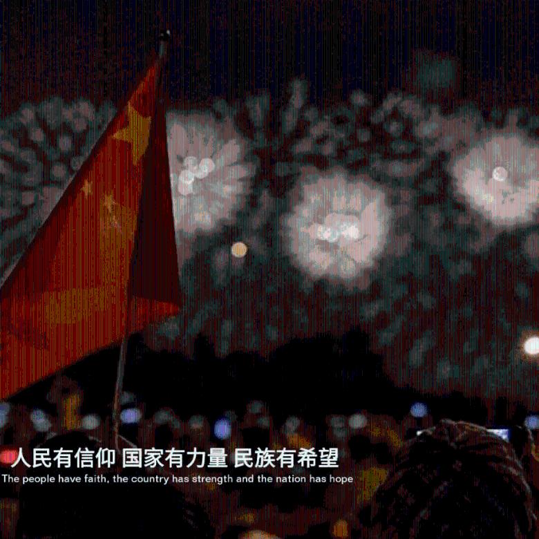 救援聪明的小女生