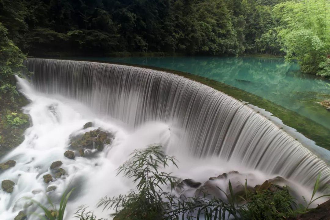 首届松花江滑冰马拉松｜中外选手同台竞争 冰上龙舟赛裁判教你怎么看比赛